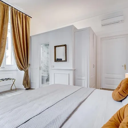 Monti Cavour 4*