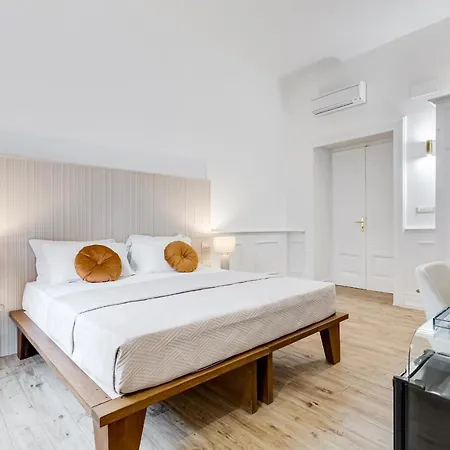 Monti Cavour Гостевой дом 4*