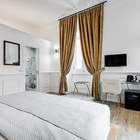 Monti Cavour 4*