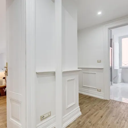 Monti Cavour 4* Рим