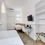 게스트하우스 Monti Cavour 4*