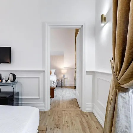 Monti Cavour Guest house
